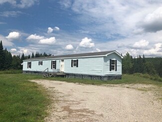 41 Allen Dr, Hardwick, VT 05843