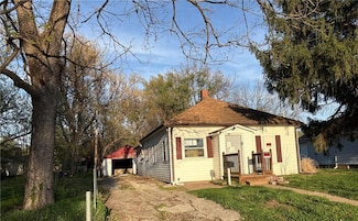 6605 Carnegie St, Saint Joseph, MO 64504