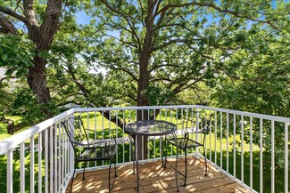 8432 Grove Cir, Shakopee, MN 55379