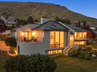 195 E North Sandrun Rd, Salt Lake City, UT 84103