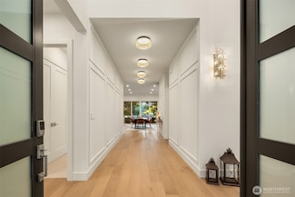 3739 139th Ave SE, Bellevue, WA 98006