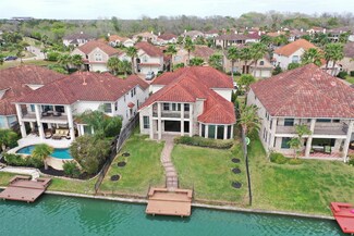 18947 Villa Bergamo Ln, Houston, TX 77094