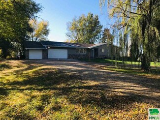 1458 210th St, Sergeant Bluff, IA 51054
