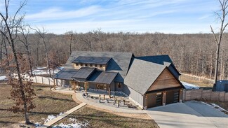 32 Kinloch Dr, Bella Vista, AR 72715