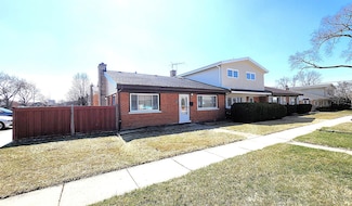 9030 N Clifton Ave, Niles, IL 60714