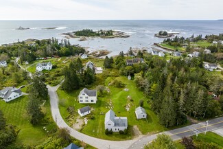 1037 Hendricks Hill Rd, Newagen, ME 04576