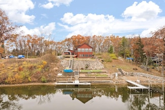 14601 Brookhurst Dr, Cement City, MI 49233