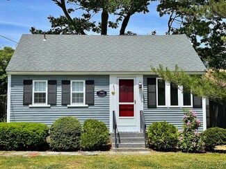 63 Siasconset Ave, Dennis Port, MA 02639