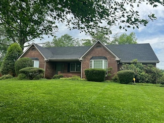 222 Peachbloom Hill Rd, Berea, KY 40403