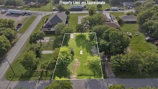 224 Carson St, Red Oak, TX 75154