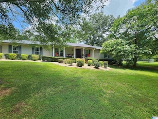 1201 Birchwood Dr, Anniston, AL 36207