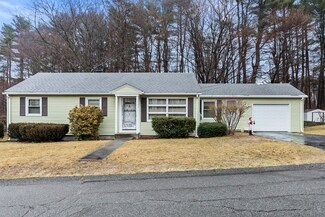 15 Pine Grove Cir, Uxbridge, MA 01569