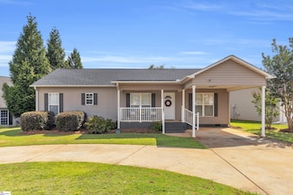330 Split Oak Ln, Inman, SC 29349