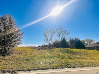 7401 SW Kings Forest Ct Unit Lot 1, Topeka, KS 66610