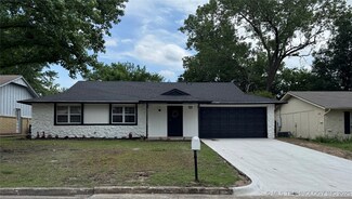 913 W Washington Place, Broken Arrow, OK 74012