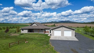 1040 Zimmerman Rd, Deary, ID 83823