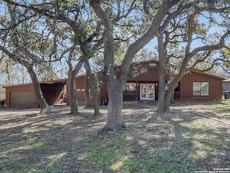 413 Rambling Dr, Canyon Lake, TX 78133