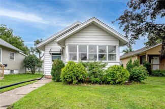 1030 12th St NE, Cedar Rapids, IA 52402