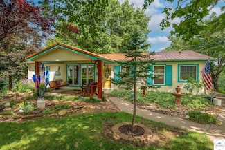 22189 Eden Cir, Warsaw, MO 65355