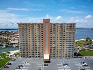 4900 Brittany Dr S Unit 613, Saint Petersburg, FL 33715