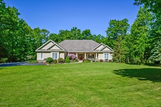 5909 Tannon Ct SE, Alto, MI 49302