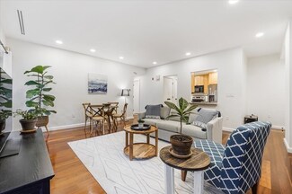 99 Florence St Unit 501C, Chestnut Hill, MA 02467