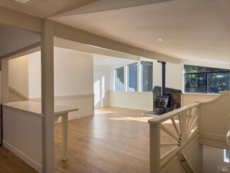 17420 Guernewood Ln, Guerneville, CA 95446