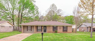 415 Boehle St, Pearl, MS 39208