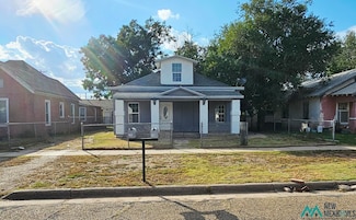 206 Axtell St, Clovis, NM 88101