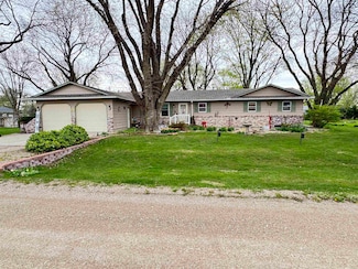 3253 E 16th Ave, Columbus, NE 68601
