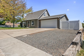 109 S 58th St, Yakima, WA 98901