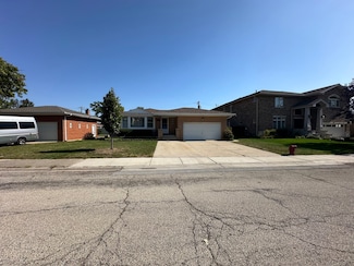 4549 N Reserve Ave, Chicago, IL 60656
