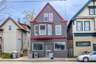 935 W Greenfield Ave, Milwaukee, WI 53204