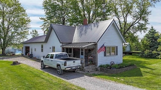 9143 S 900 W, Andrews, IN 46702