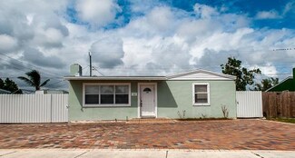 565 Beech Rd, West Palm Beach, FL 33409