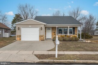 25 Marlborough Dr, Southampton, NJ 08088