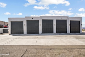 2030 Commander Dr, Lake Havasu City, AZ 86403