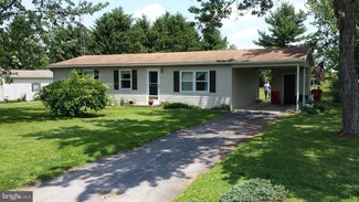 17812 Alpine Dr, Maugansville, MD 21767