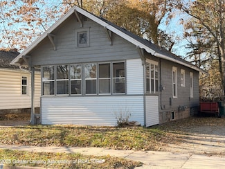 1129 N Martin Luther King jr Blvd, Lansing, MI 48915
