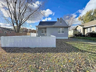 2350 38th St, Rock Island, IL 61201