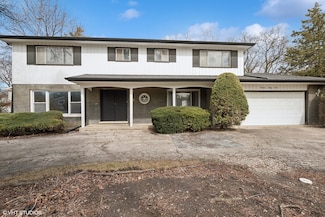 1924 Sunnyside Cir, Northbrook, IL 60062