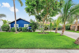 5357 Sandhurst Cir N, Lake Worth, FL 33463