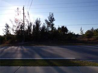 9365 Saint Paul Dr, South Gulf Cove, FL 33981