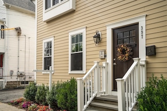 397 Norfolk St Unit 1, Cambridge, MA 02139