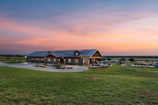 793 Morris Rd, Byers, TX 76357