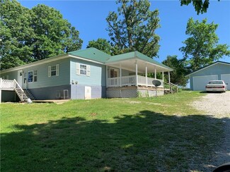 28171 Farm Road 1070, Seligman, MO 65745