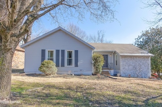 364 Wallace Rd, Jackson, TN 38305