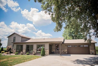 1737 N 2250th Place, Mendon, IL 62351