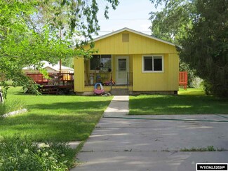 575 Amoretti St, Lander, WY 82520