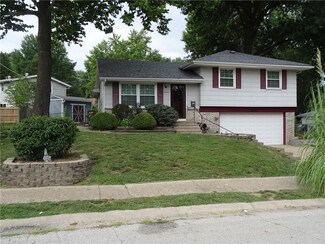 16624 E 32nd St S, Independence, MO 64055